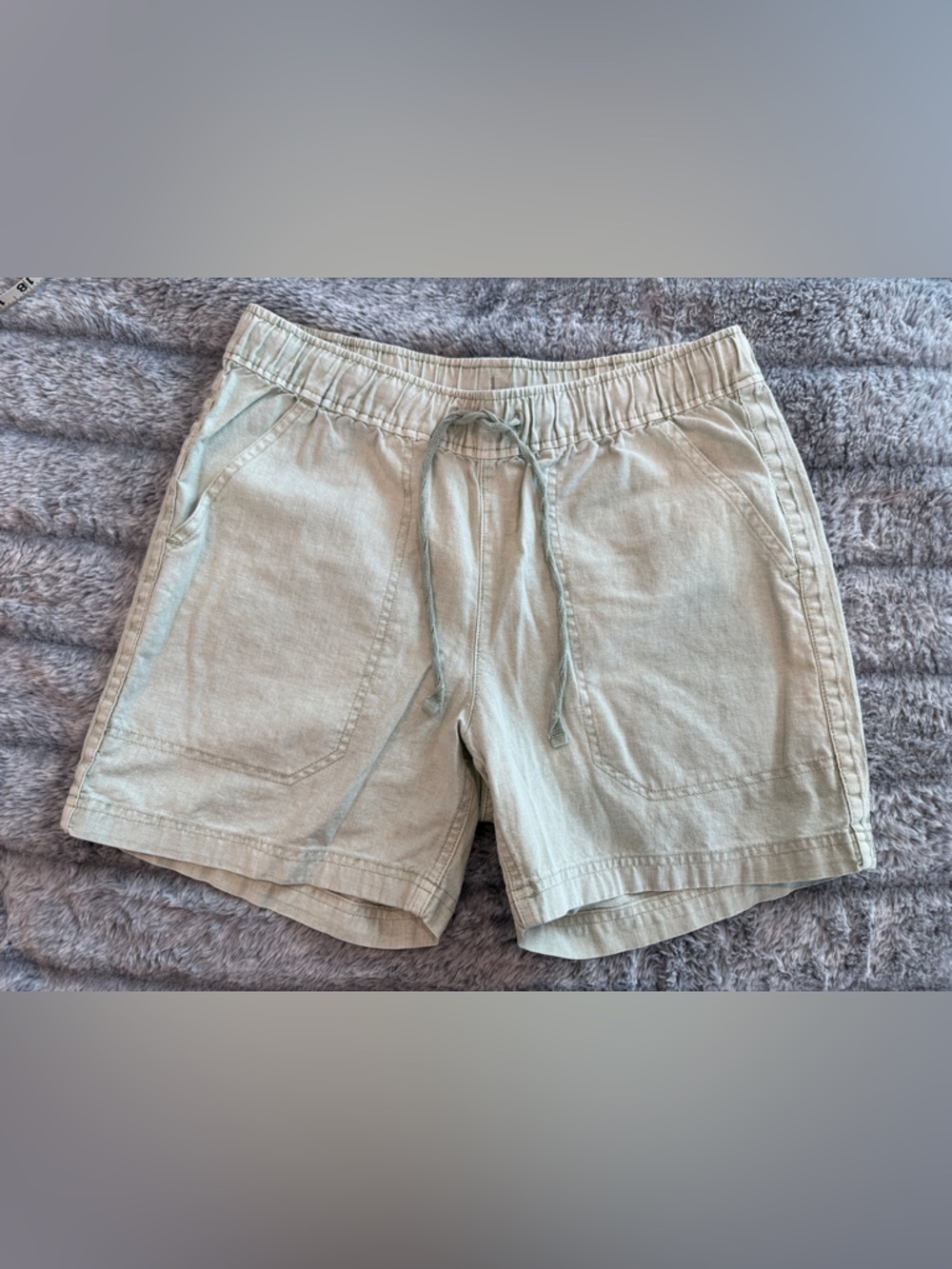 Eddie Bauer Women's Light Sage Elastic-Waist Drawstring Shorts